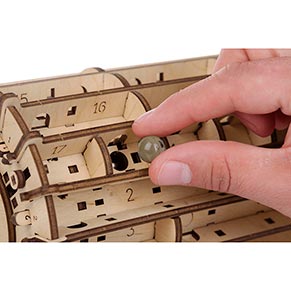 ������� "Scroll & hole" ����������� ���������� �����'���� 3D 100 ���.